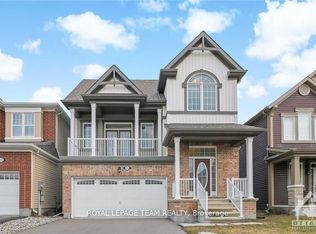 114 Bartonia Cir, Ottawa, ON K4A 1E2