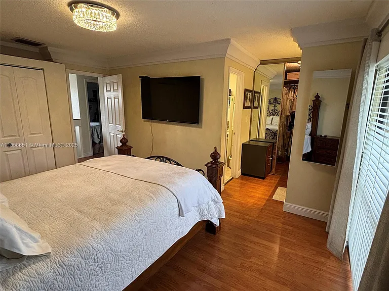2201 NW 45th Ave — Photo 15