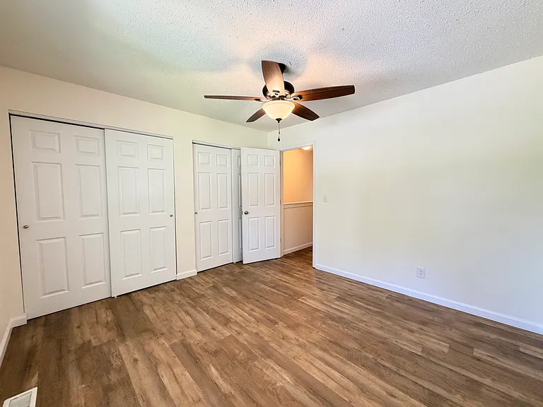 195 Lewis St #6 — Photo 15