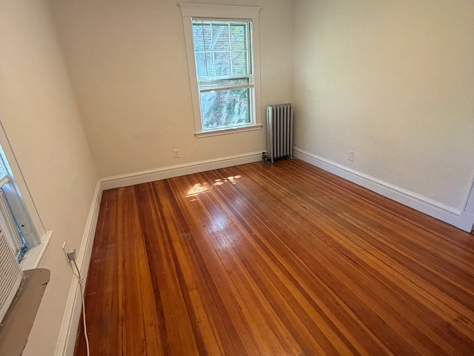 3 bed, $4,300 — Photo 4