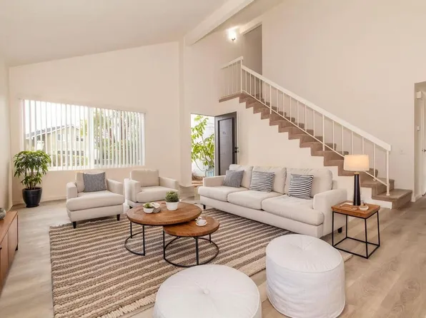 726 Kings Cross Ct, Cardiff, CA 92007