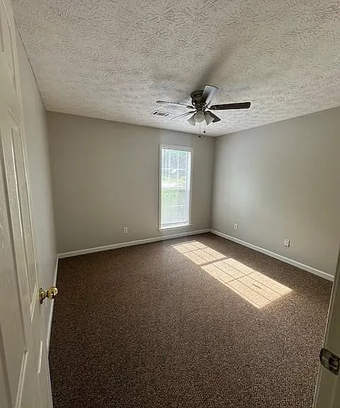 170 Allen Dr — Photo 9