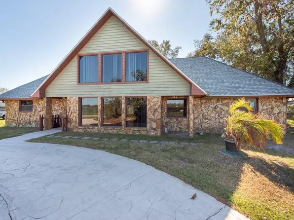 214 Warren Rd, Lutz, FL 33548