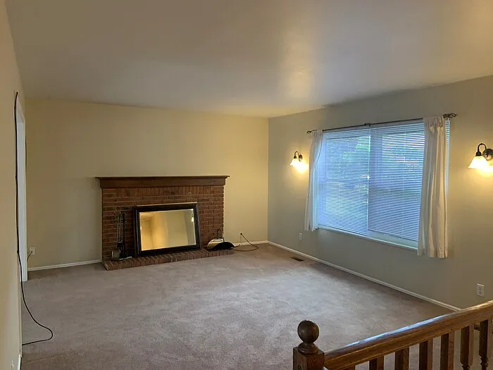 Building Photo - 11848 S Hidden Valley Dr