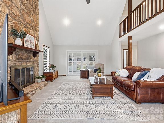 2nd image of 107 Friendfield Dr