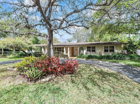 8341 SW 165th Ter, Palmetto Bay, FL 33157