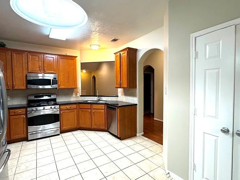 8923 Willow Wind Ln — Photo 42