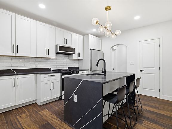 4th image of 3 3rd Ave