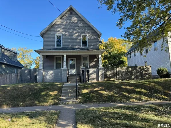 1029 18th Ave, Moline, IL 61265