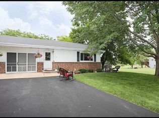 1761 Parkwood Dr #1761, Oshkosh, WI 54904