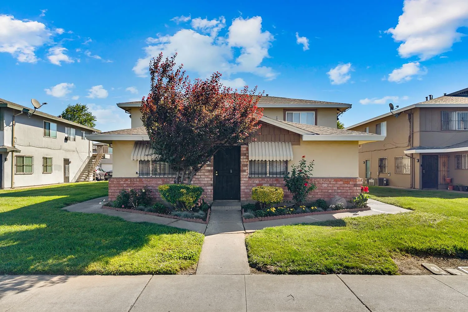 4426 La Cresta Way APT 1 photo 1