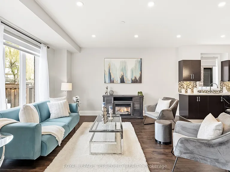 144 Underwood Dr — Photo 4