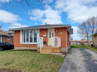 18 Fennell Cres, London, ON N6E2E3