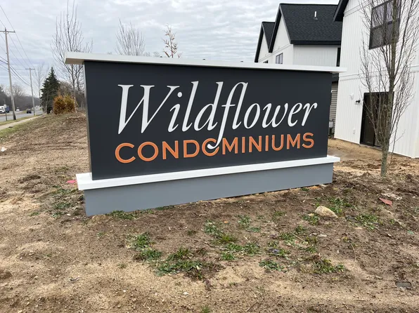 2823 Foxglove Ln, Kentwood, MI