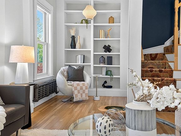 3rd image of 26 Custer St #2