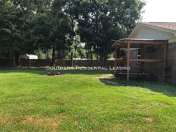 2nd image of 862 El Camino Dr