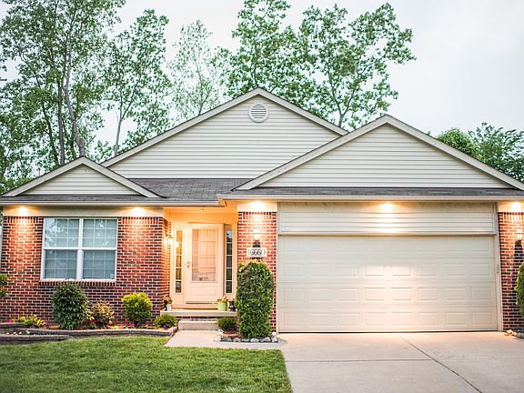 5th image of 16660 Mary Grace Ln #33