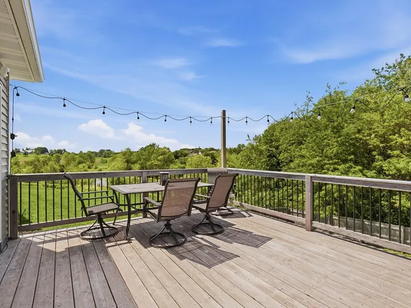 917 Mulberry Ave NE, Montgomery, MN 56069
