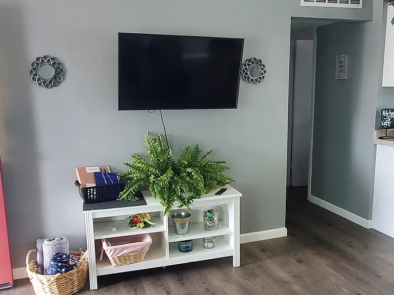200 Lee Ave — Photo 13