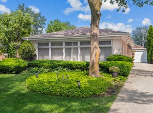712 Laramie Ave, Wilmette, IL 60091