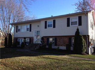 185 W Erie St, Blauvelt, NY