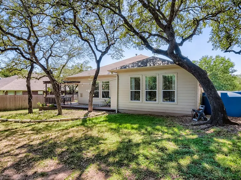 9013 Ovalla Dr — Photo 25