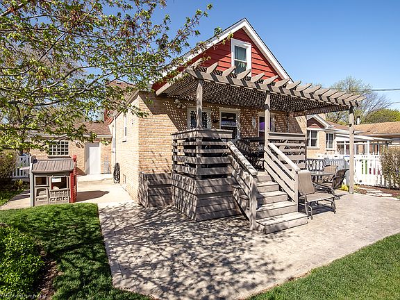3rd image of 4625 W 98th Pl