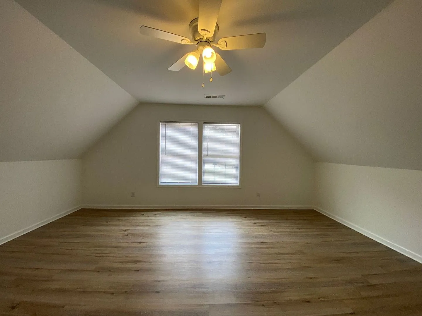 Pre-Leasing For August 9th 2027! — Photo 4