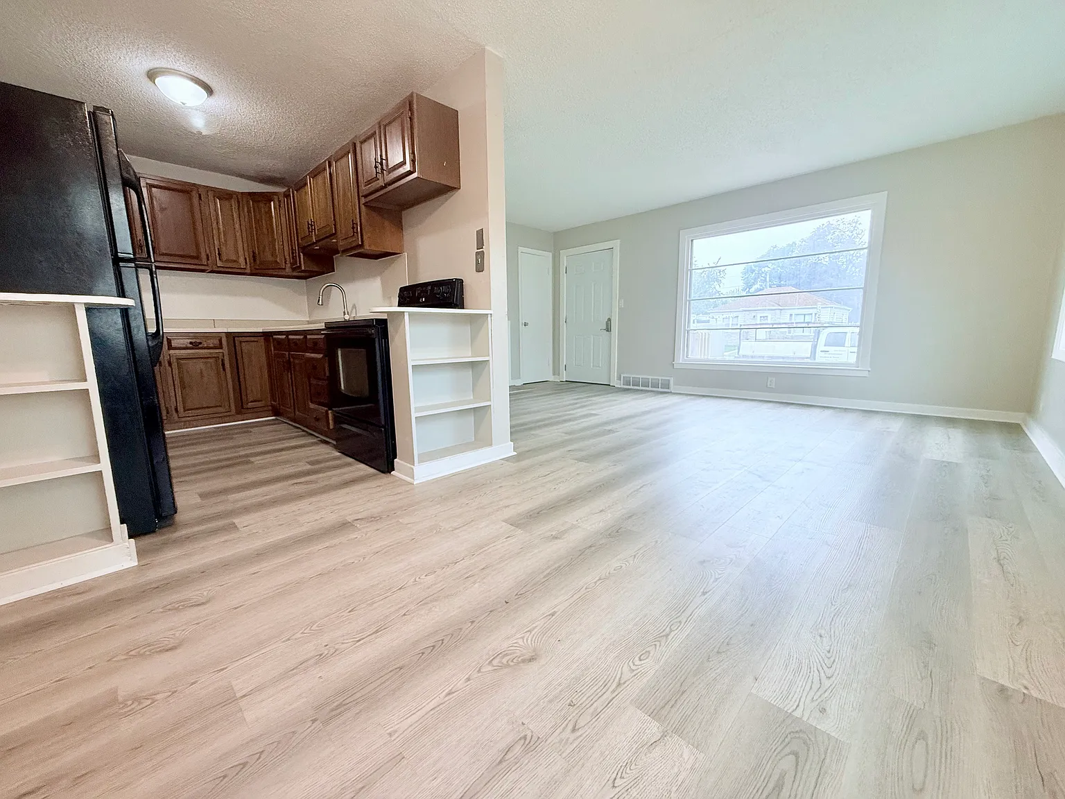 2 bed, 800 sqft, $775 — Photo 3