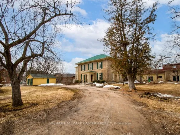 813 Water St #&-11, Peterborough, ON K9H 3N7