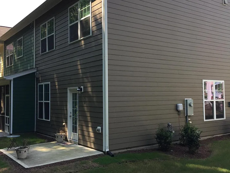 637 Briarcliff St — Photo 18
