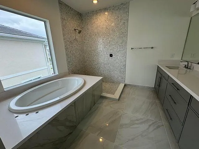12586 Nautilus Cir — Photo 12