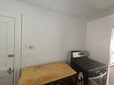 2 bed, 900 sqft, $1,700 — Photo 3