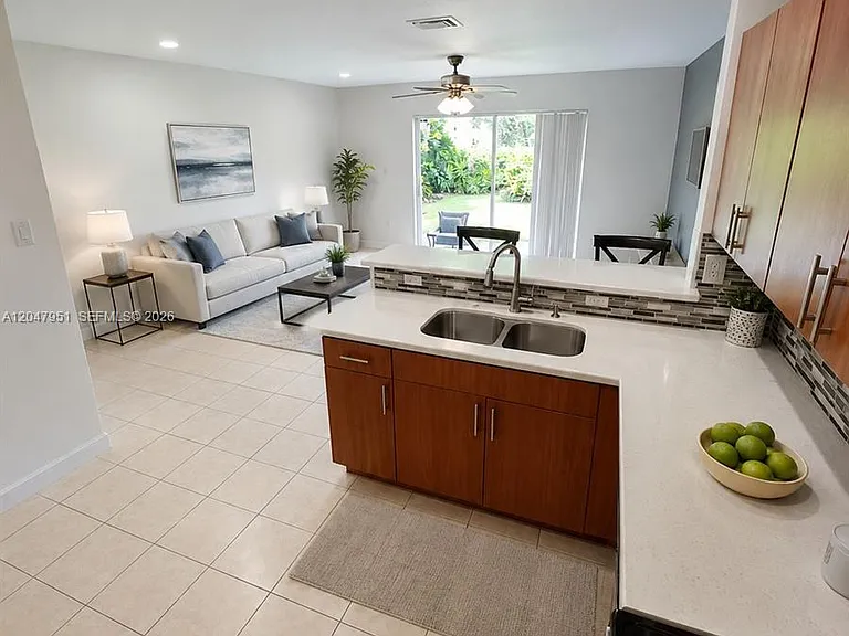 3092 SW 129th Ter #102 — Photo 3