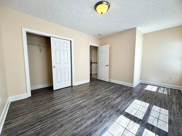 1045 Oak Tree Blvd NW — Photo 24