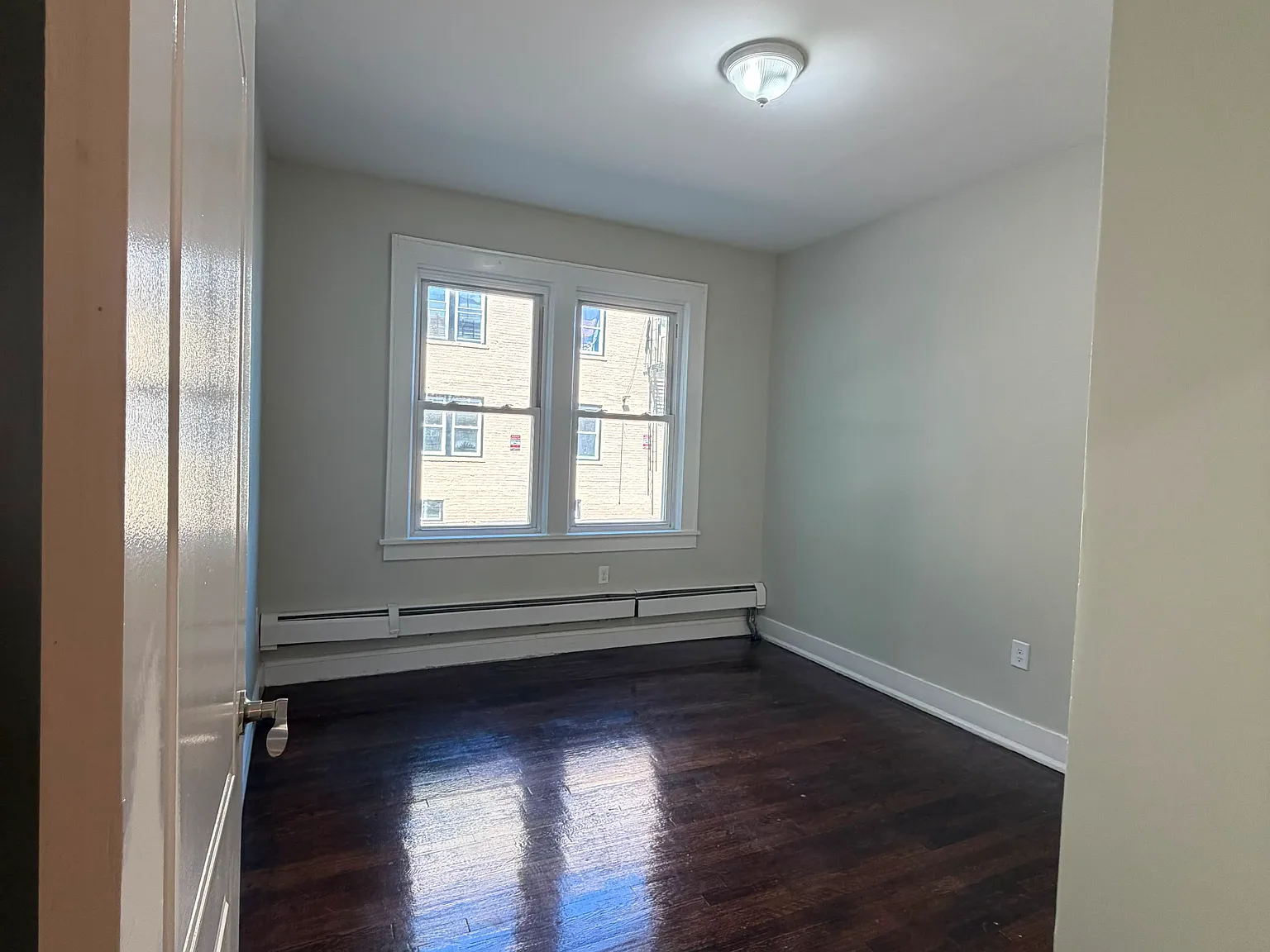 2 bed, 800 sqft, $2,100 — Photo 4