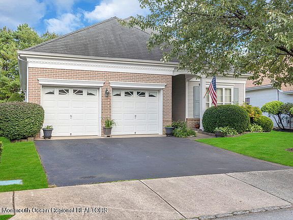 5th image of 13 Silverspring Drive