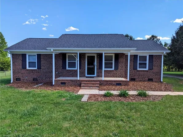 5602 Pine Creek Ct, Mc Leansville, NC 27301