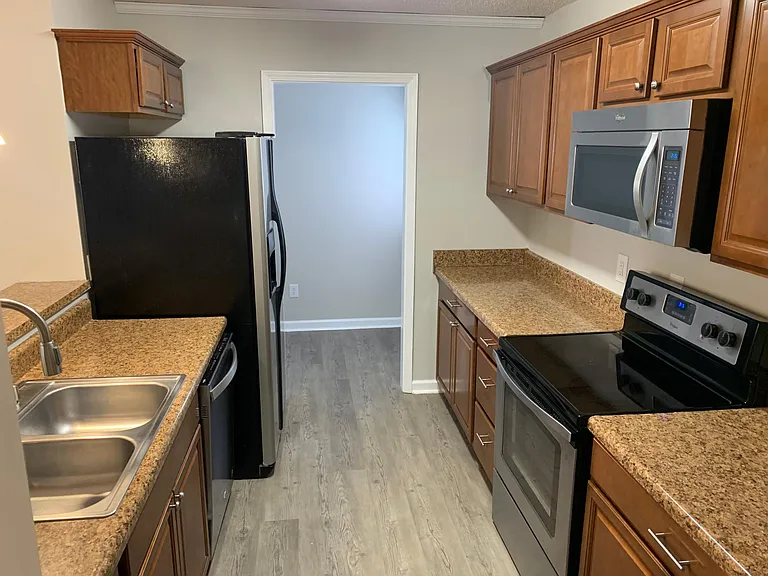 13814 Faversham Ct — Photo 26