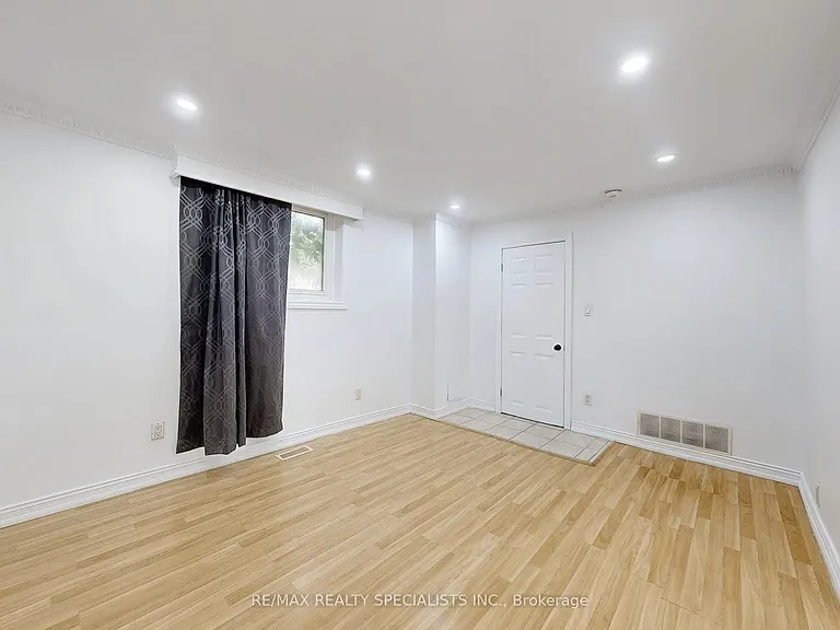 18 Mary St — Photo 8
