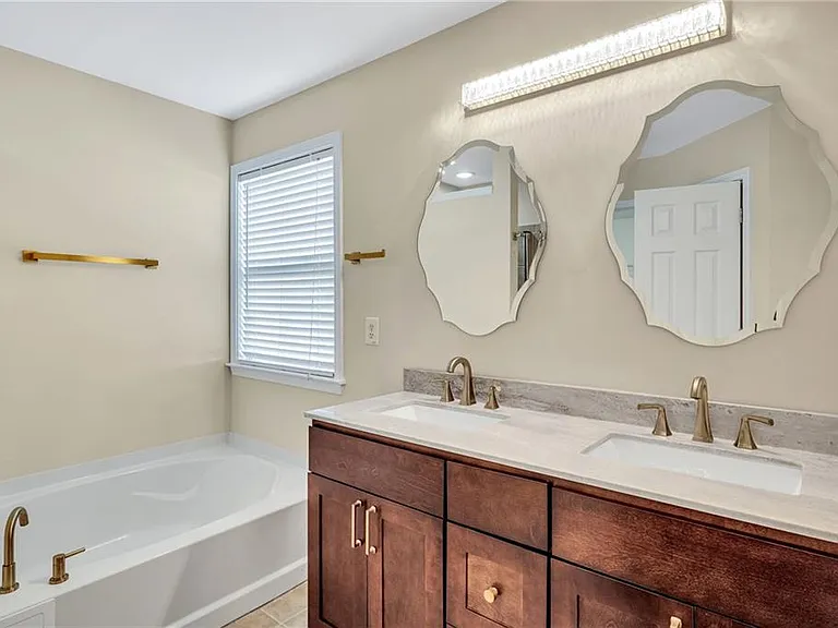 6174 Indian Wood Cir SE — Photo 17