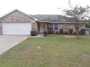 5685 Eagle Dr, Milton, FL 32570