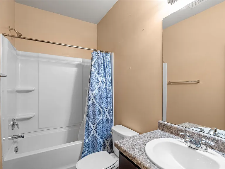 4704 Southwind Rd — Photo 32