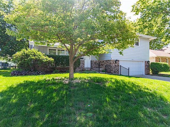 3rd image of 4512 N Butler Dr