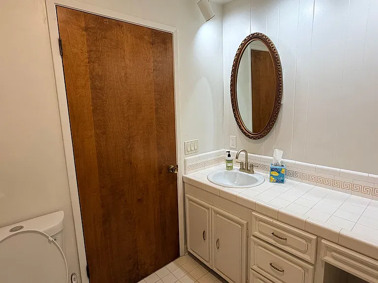 922 Maple St — Photo 32