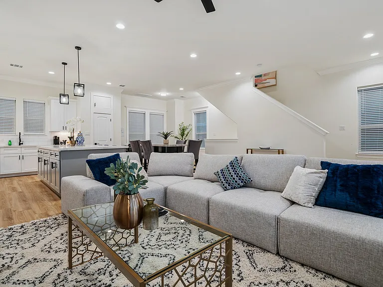 2517 Briley St — Photo 13