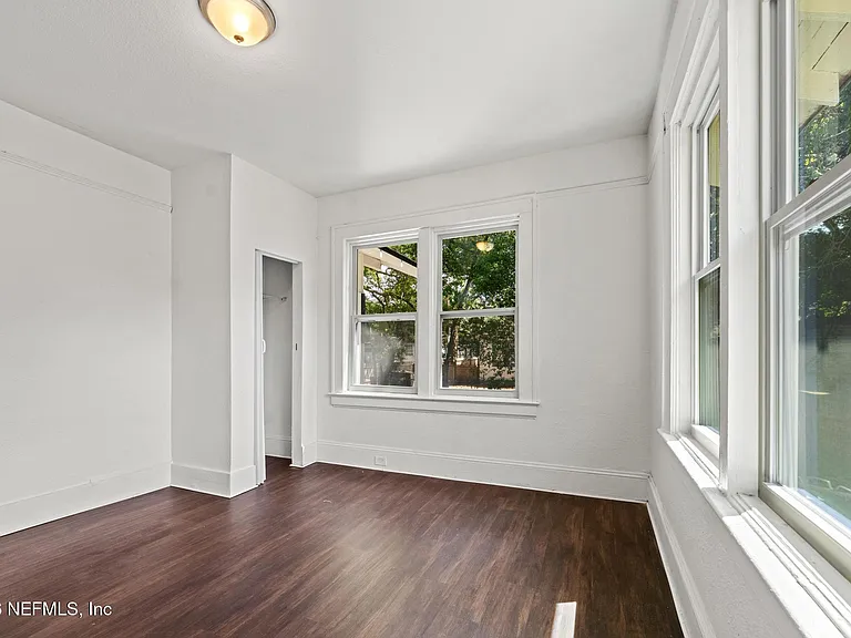 34 W 23rd St — Photo 11
