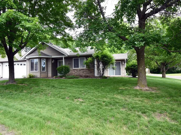 501 Dew Drop Ln, Center City, MN 55012