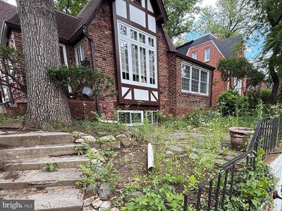 8613 Cedar St, Silver Spring, MD 20910