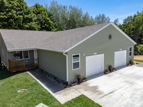 194 Devonwood Dr, Shelby, MI 49455